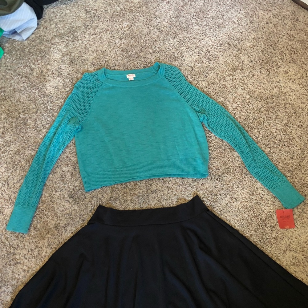 Green/Blue crop sweater
